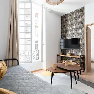 Apartment Les Petits Pavillons Standing 1 4 Pers Clim Vieux-port